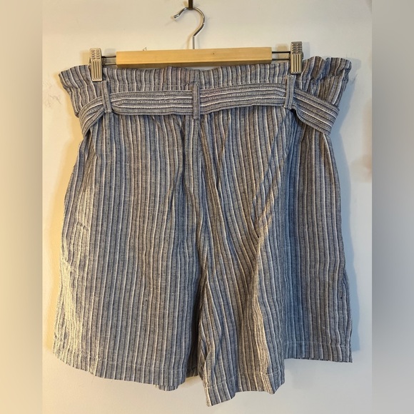 Banana Republic (outlet) paper bag style shorts 12 linen blend - Picture 3 of 8